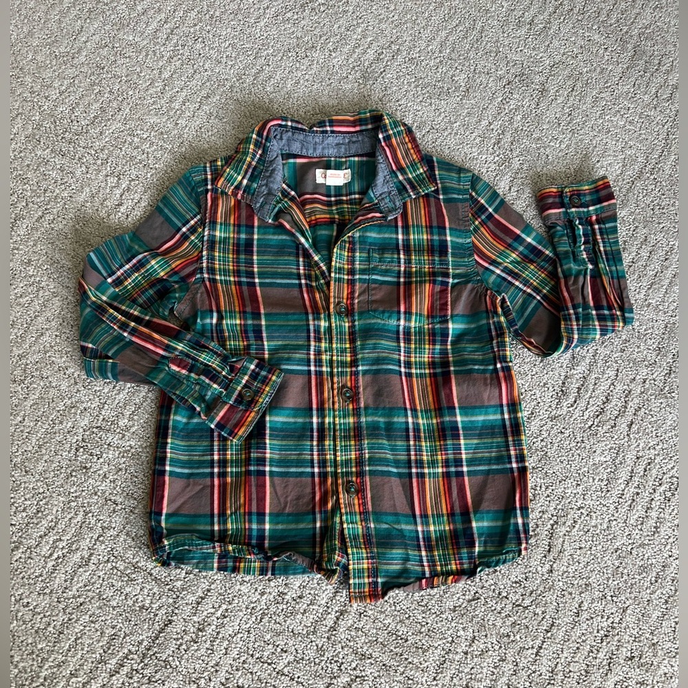 Button up shirt.